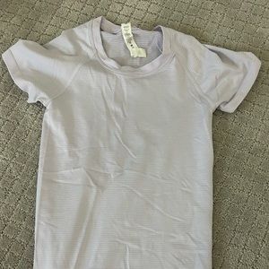 BRAND NEW rare lululemon lavender swiftly short sleeve
